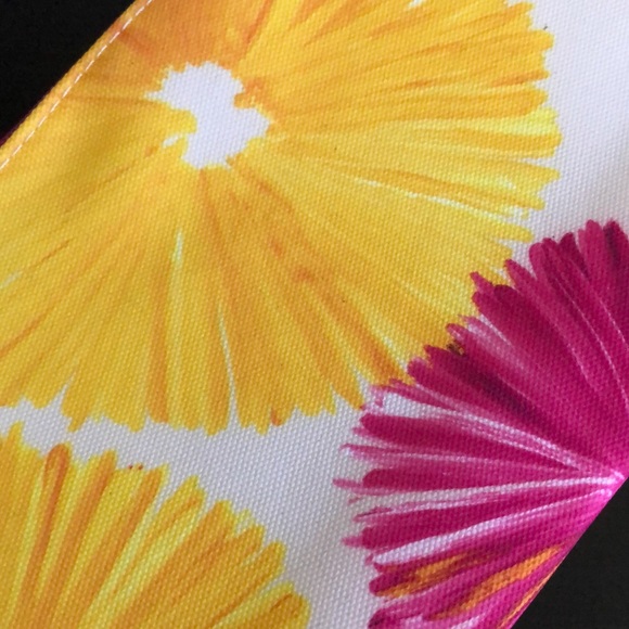 Lulu DK for Clinique Floral Print Makeup Bag - Picture 5 of 6